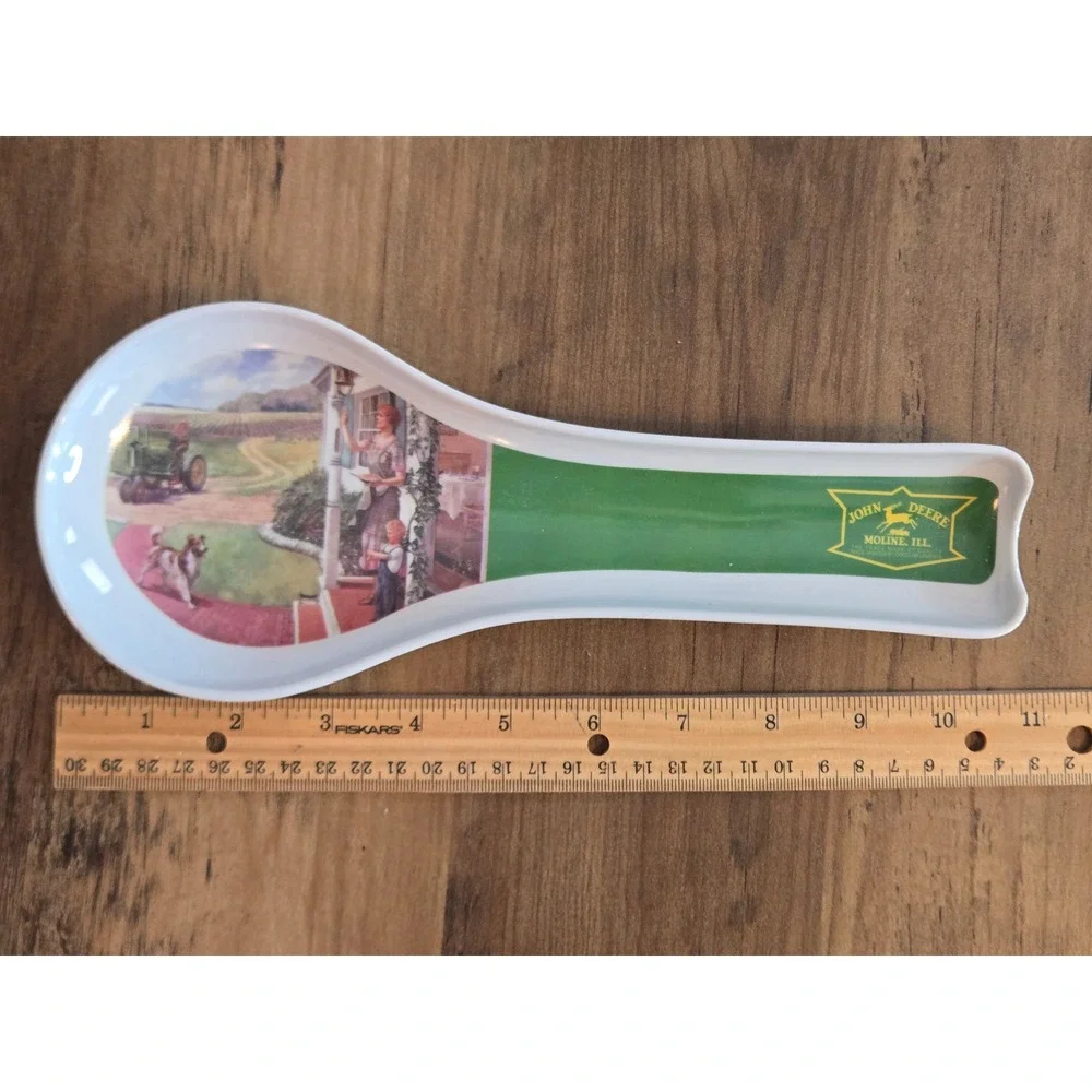 John Deere Spoon Rest Vintage Farm Scene Moline ILL Logo Green White New